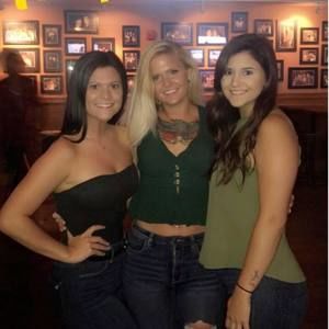 Meet your Posher, Kendra